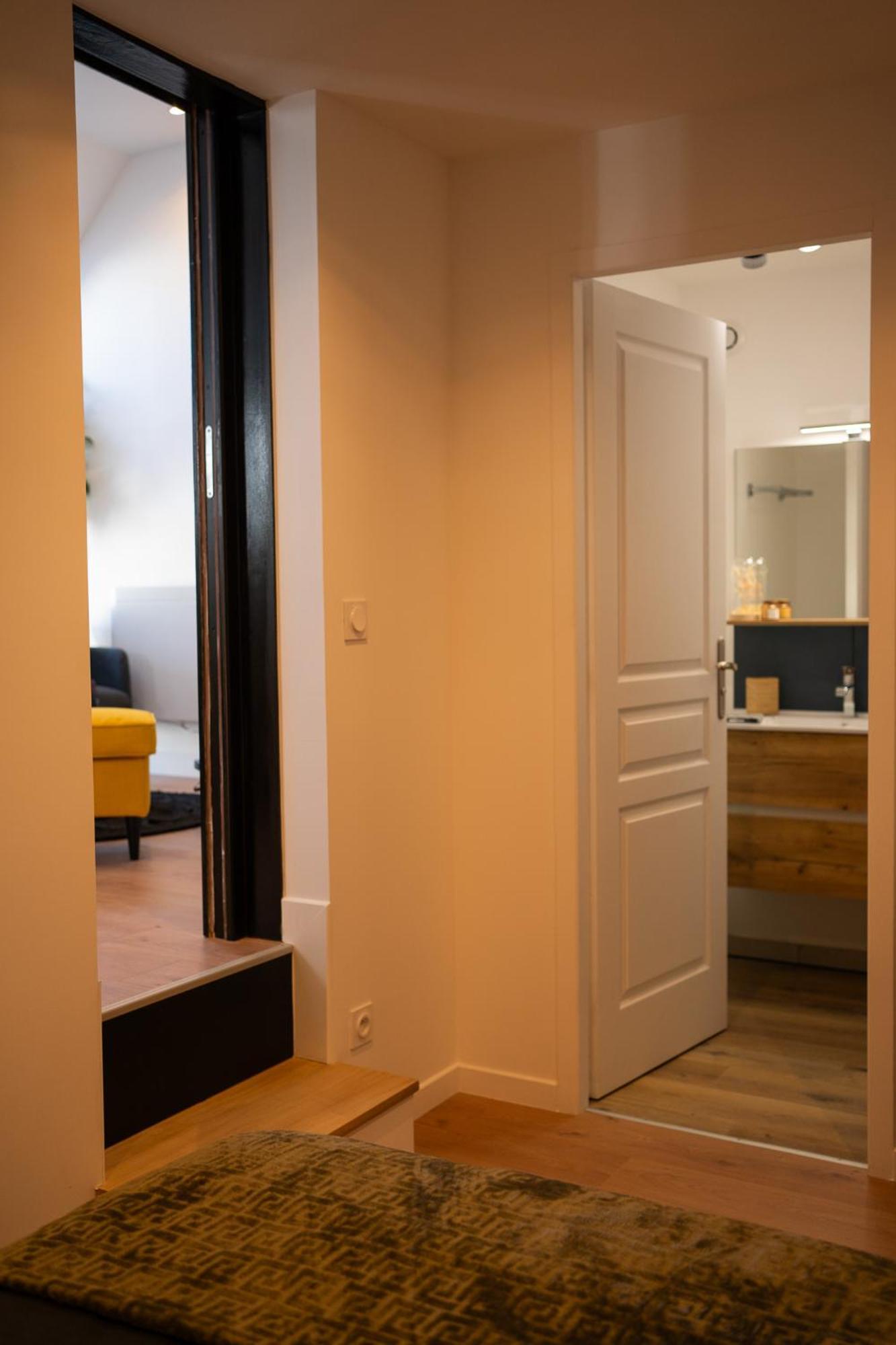 Appartements Plein Centre, A 5 Minutes Du Chateau Onzain Exterior foto